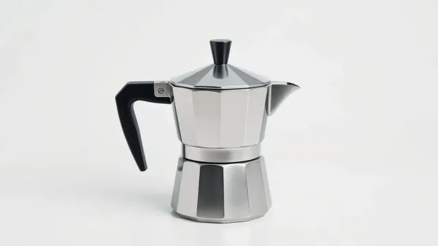 Cafeteira Italiana Bialetti é boa? Veja se vale a pena a original ou genérica